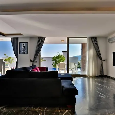 Duygu Kalkan 卡斯